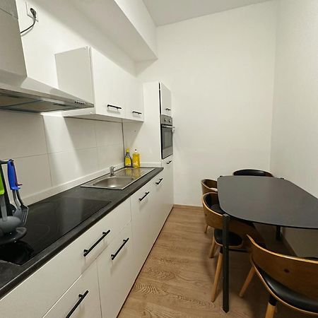 2Schlafenzimmer 5Betten Montuerwhonung Apartman Düsseldorf Kültér fotó
